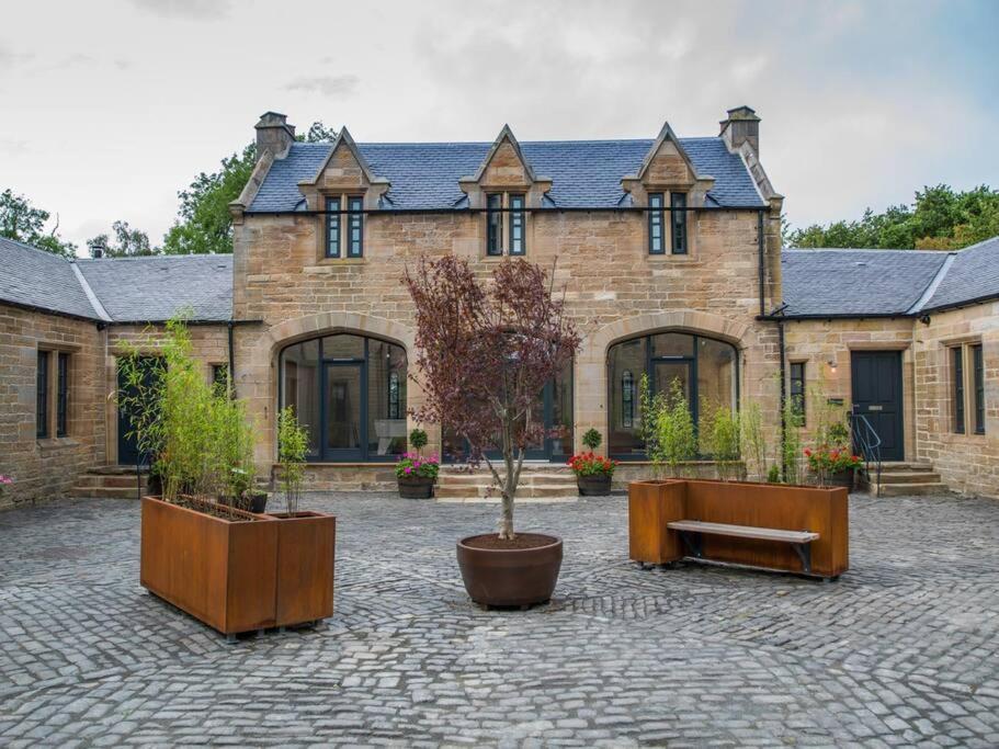 Stunning Edinburgh 1820S Stables Converted Studio エクステリア 写真